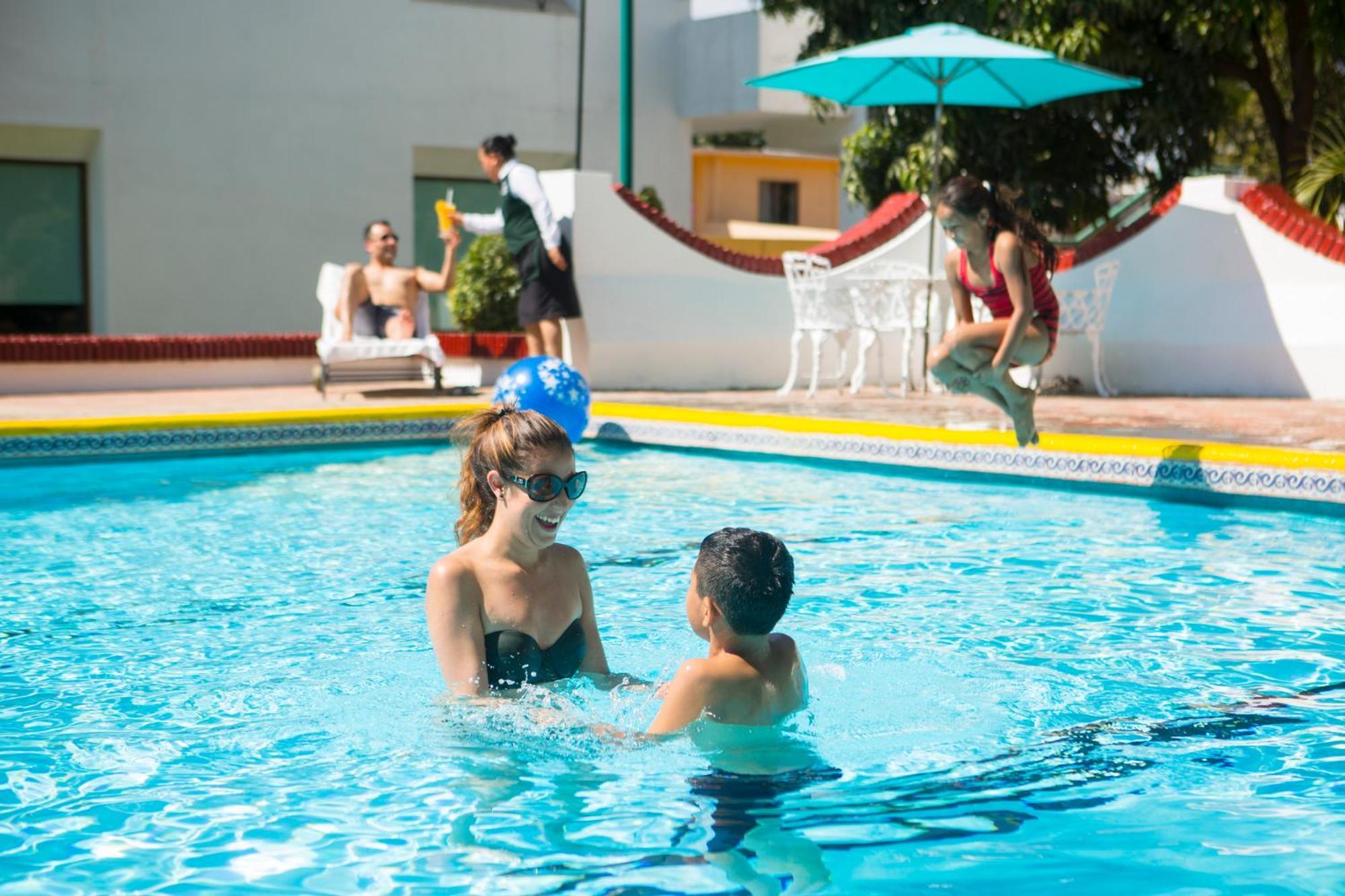 Hotel Los Olivos Spa Oaxaca Luaran gambar